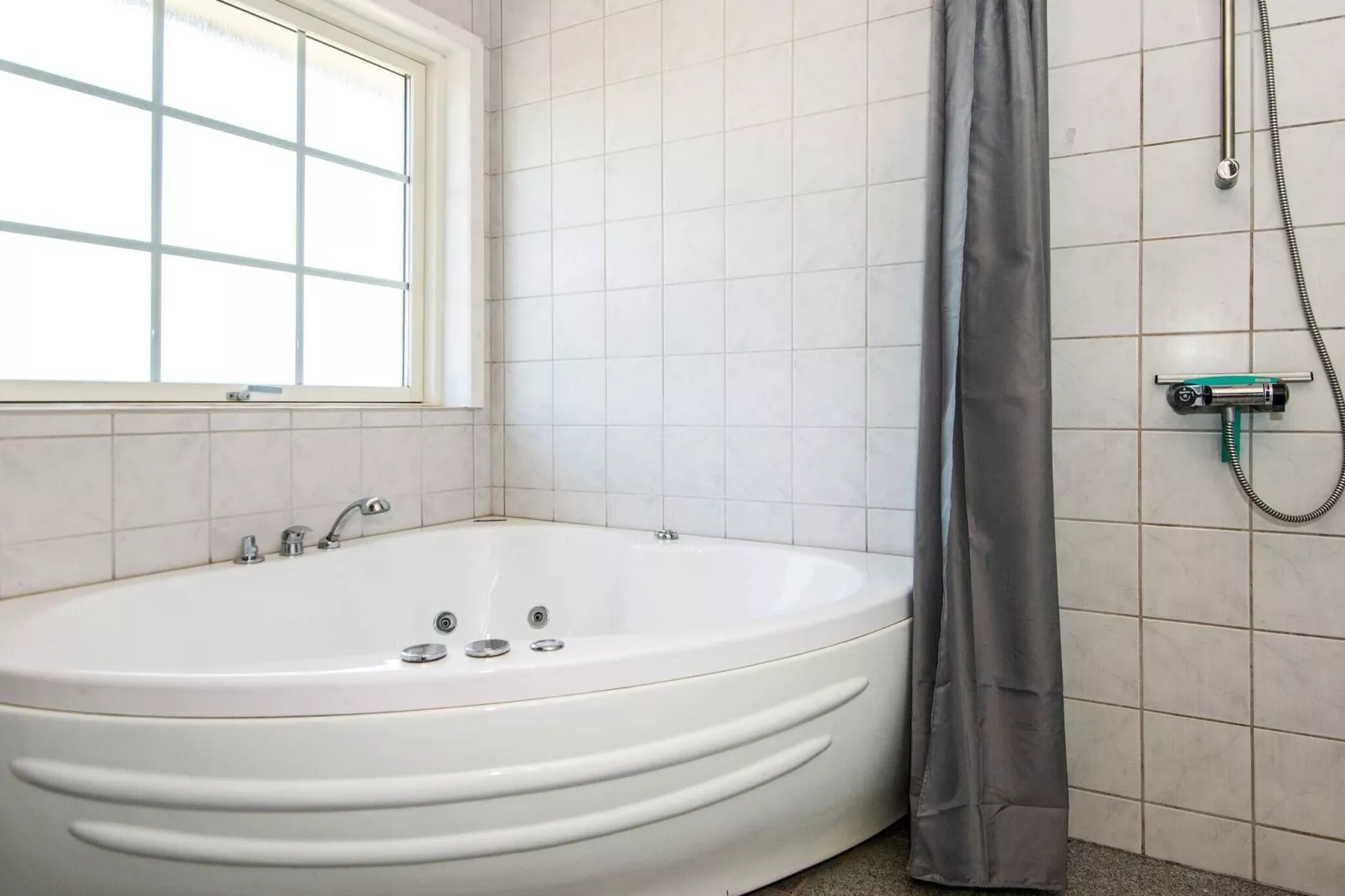 12 Personen Ferienhaus in Harboøre-By Traum-Wellnessbereich
