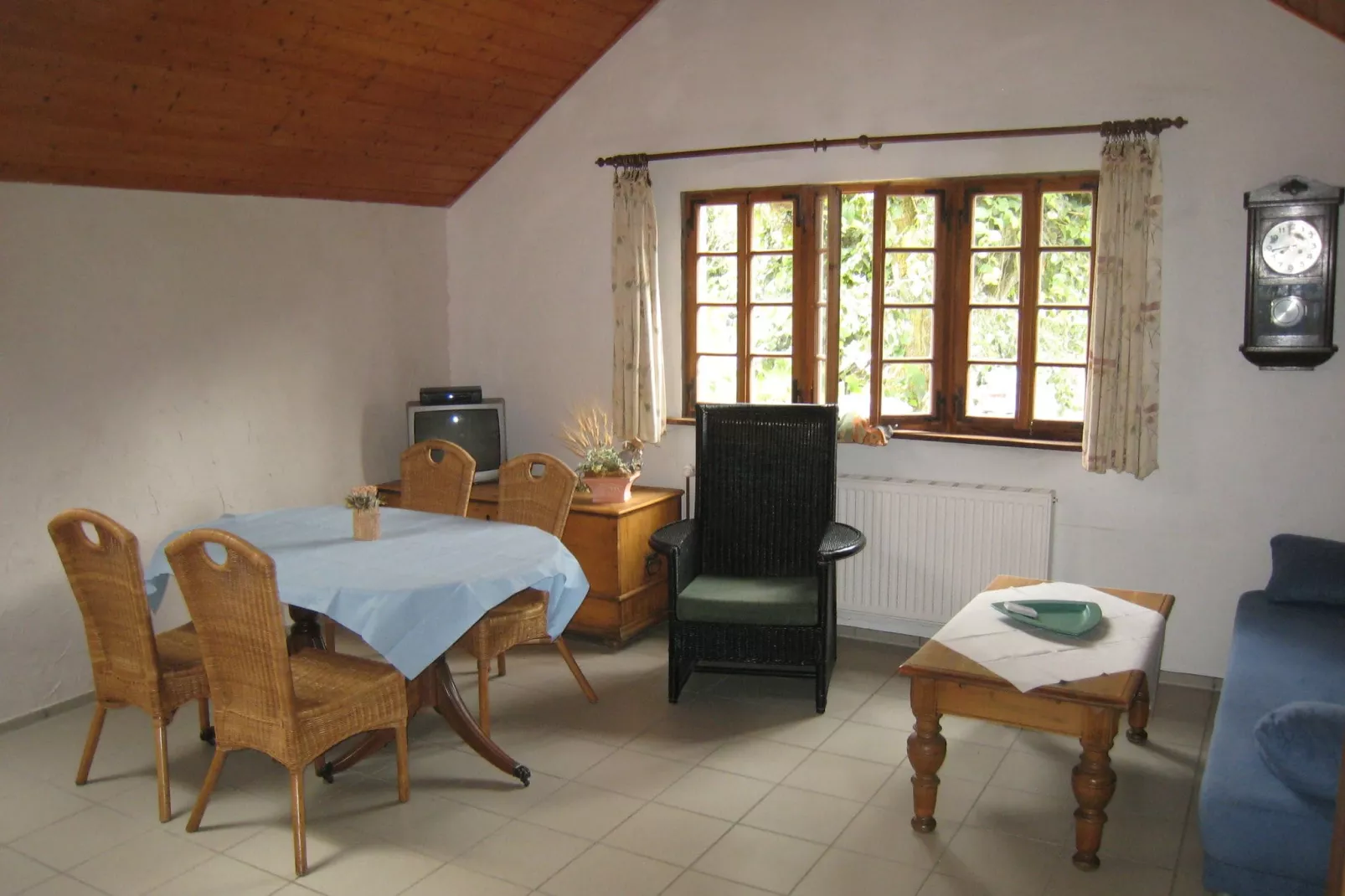 Enjoy II-Living room