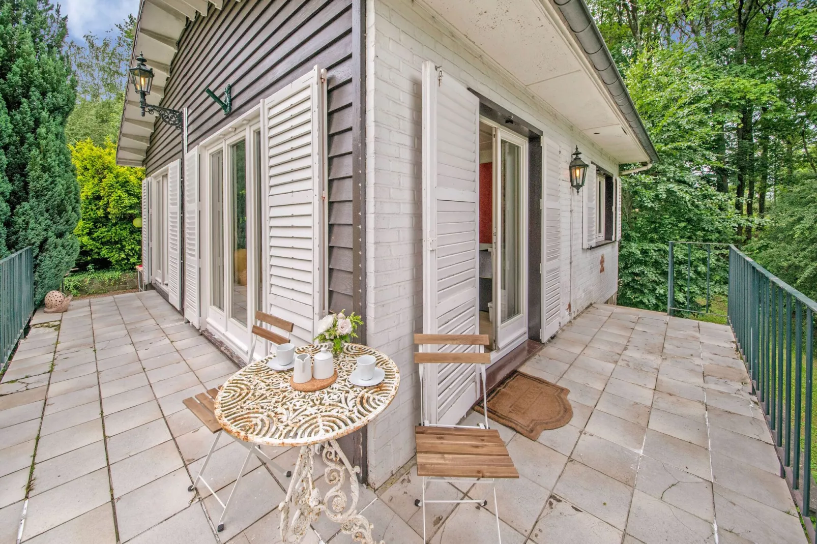 Magnifique Habitation pour 4 adultes-Terrassenbalkon