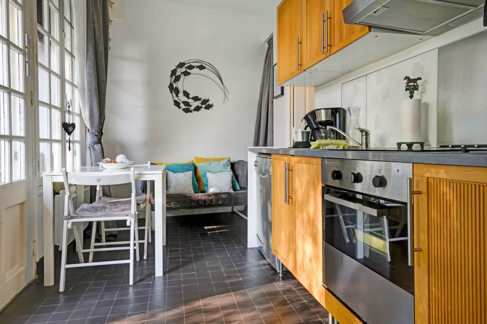 Le Petit Marais-Kitchen