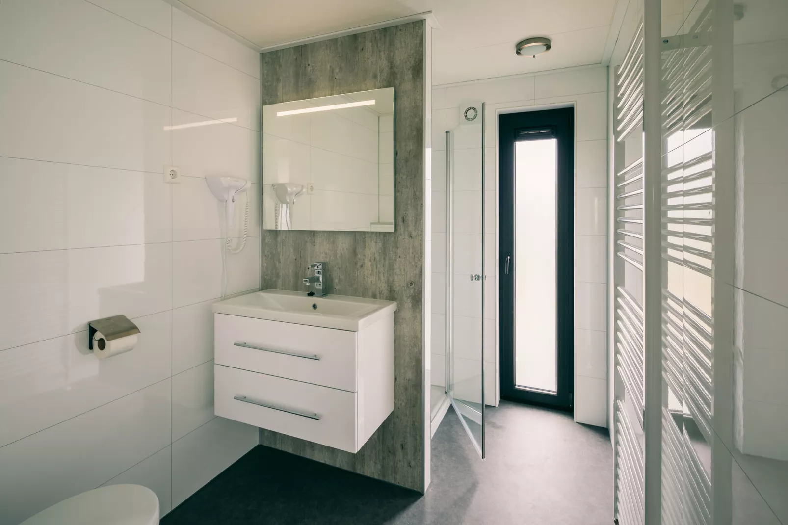 Vakantiepark Zeedijk 3-Bathroom