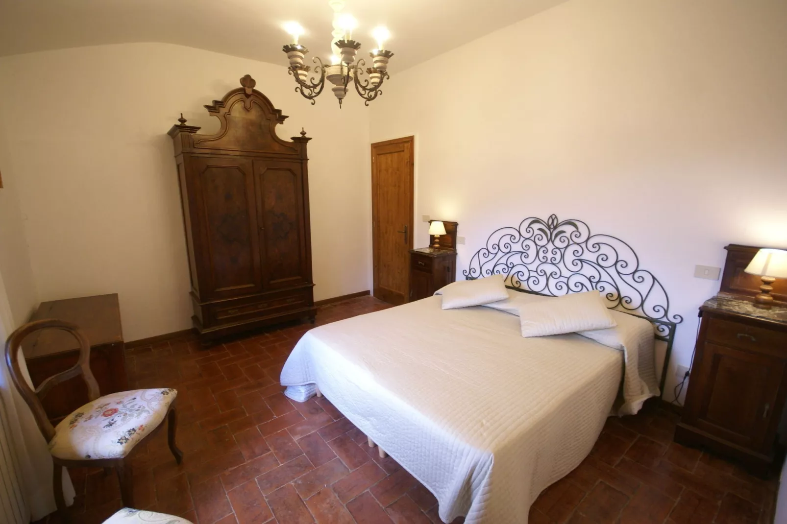 Aia-Bedroom