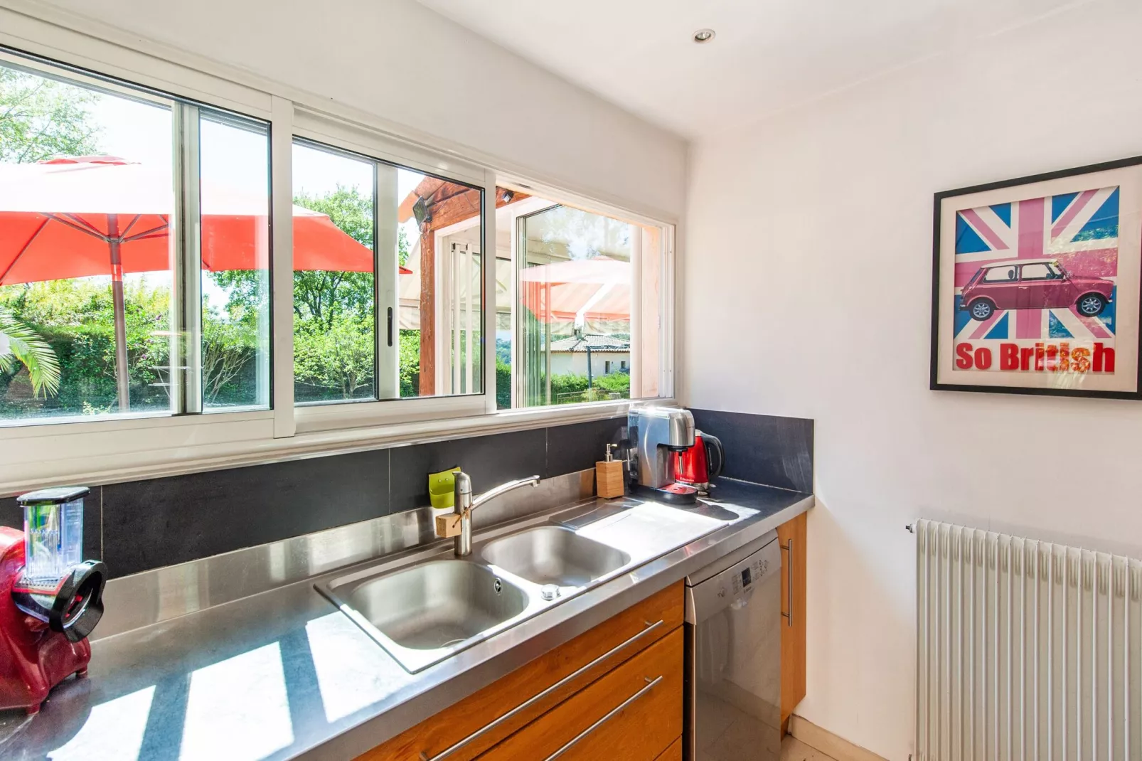Mougins-Kitchen