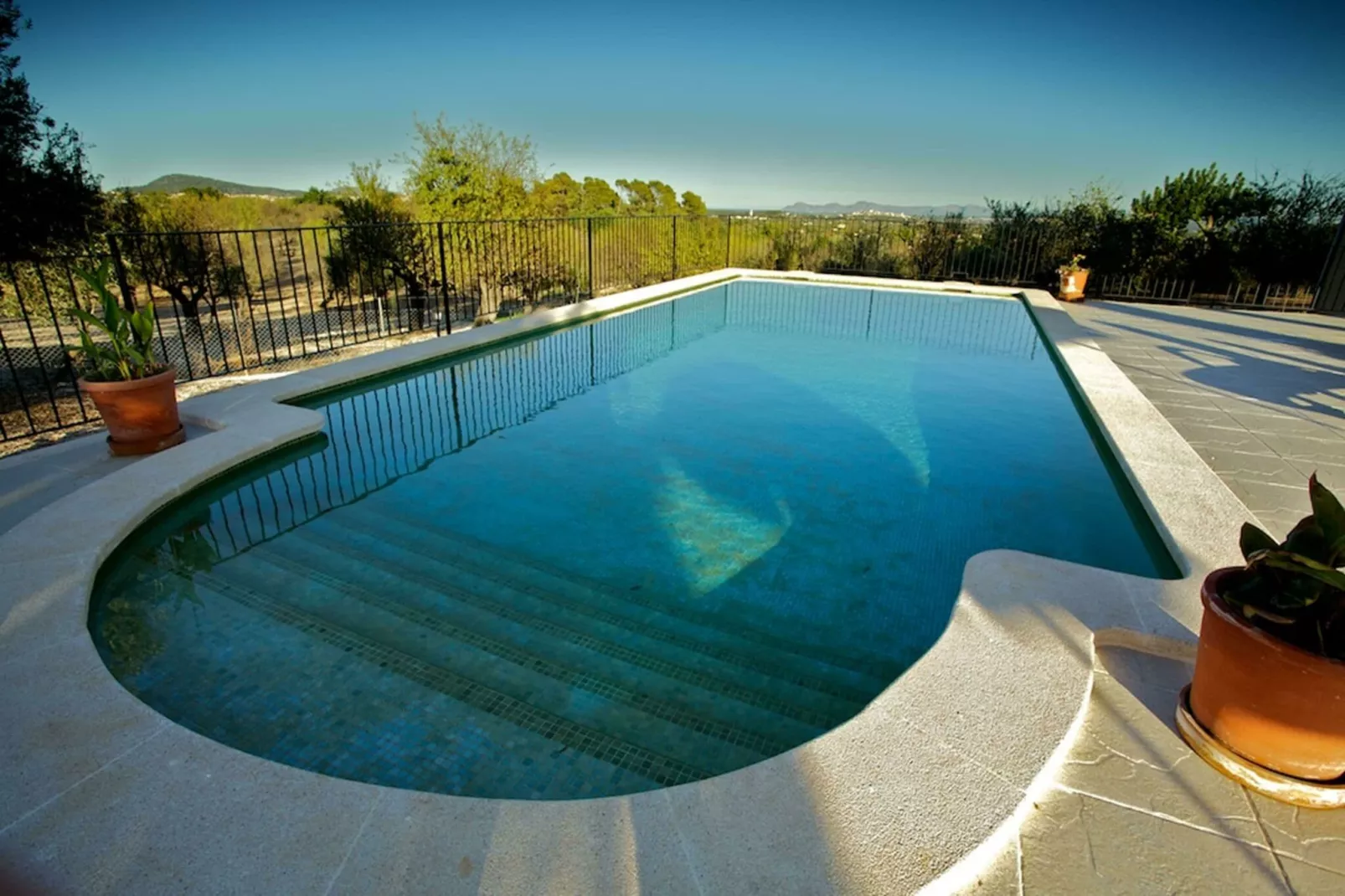 Sastre Blanquer-Pool