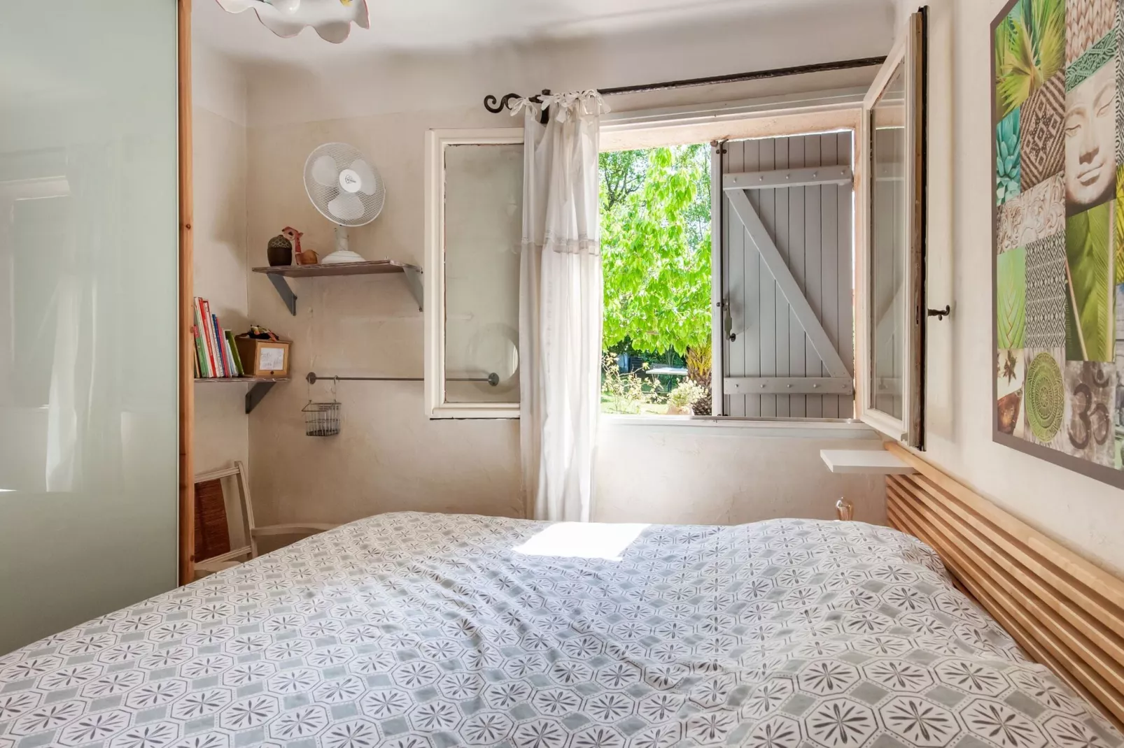 Mougins-Bedroom