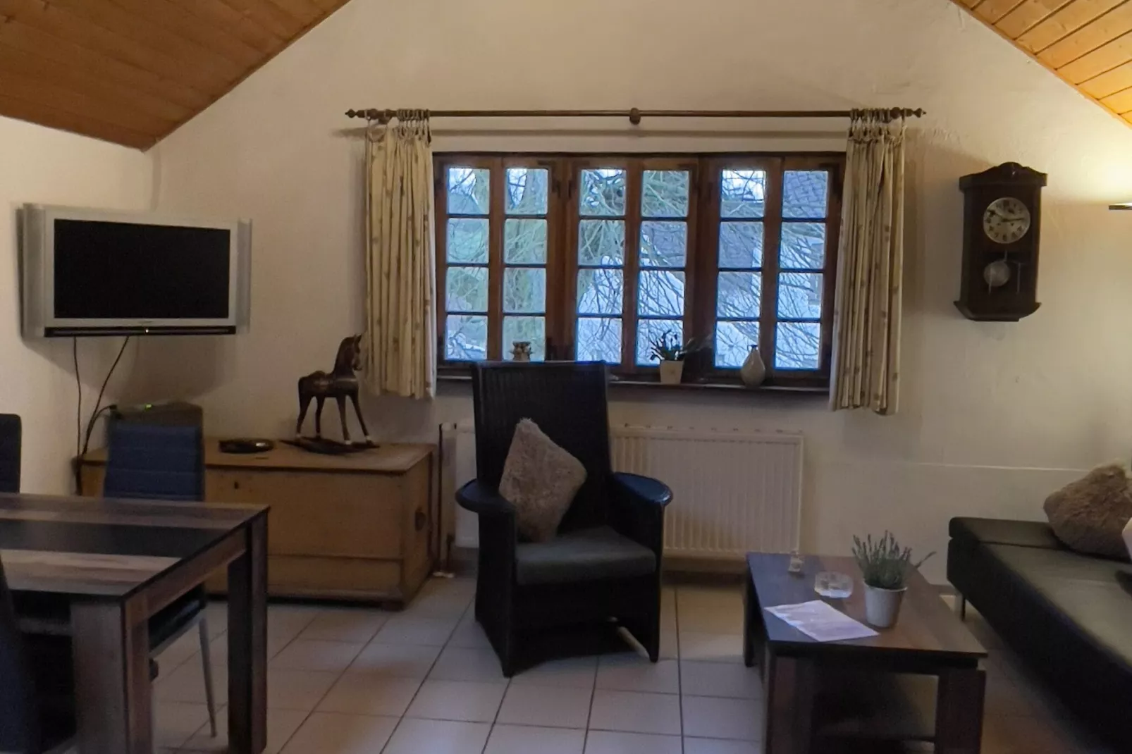 Enjoy II-Living room