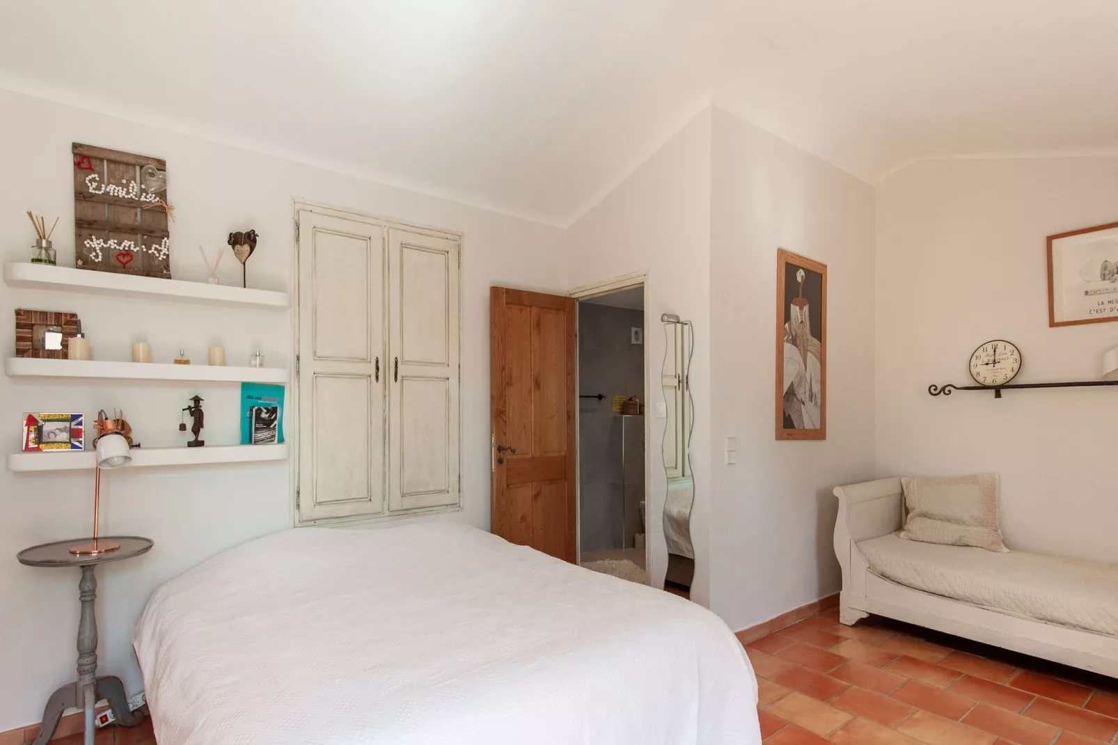 Mougins-Bedroom