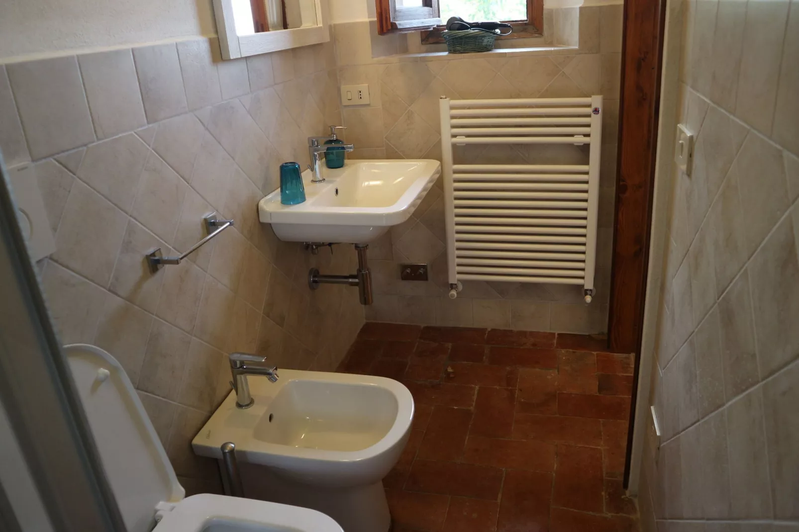 Aia-Bathroom