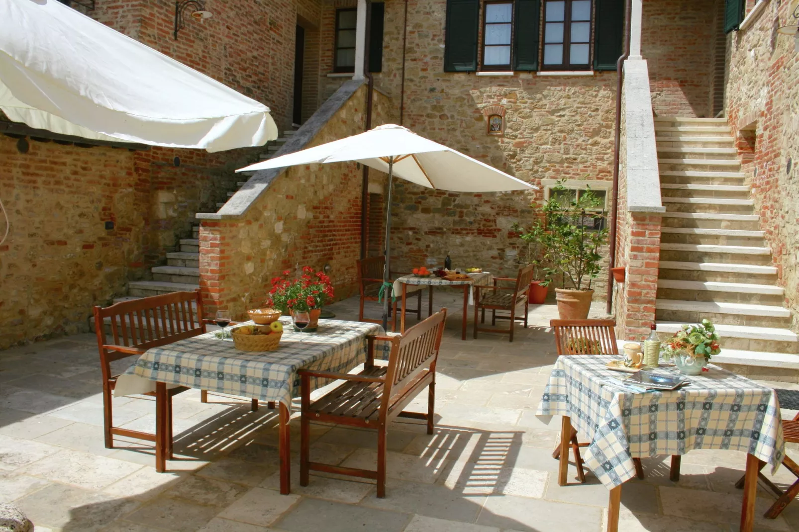 Aria-Terrassenbalkon