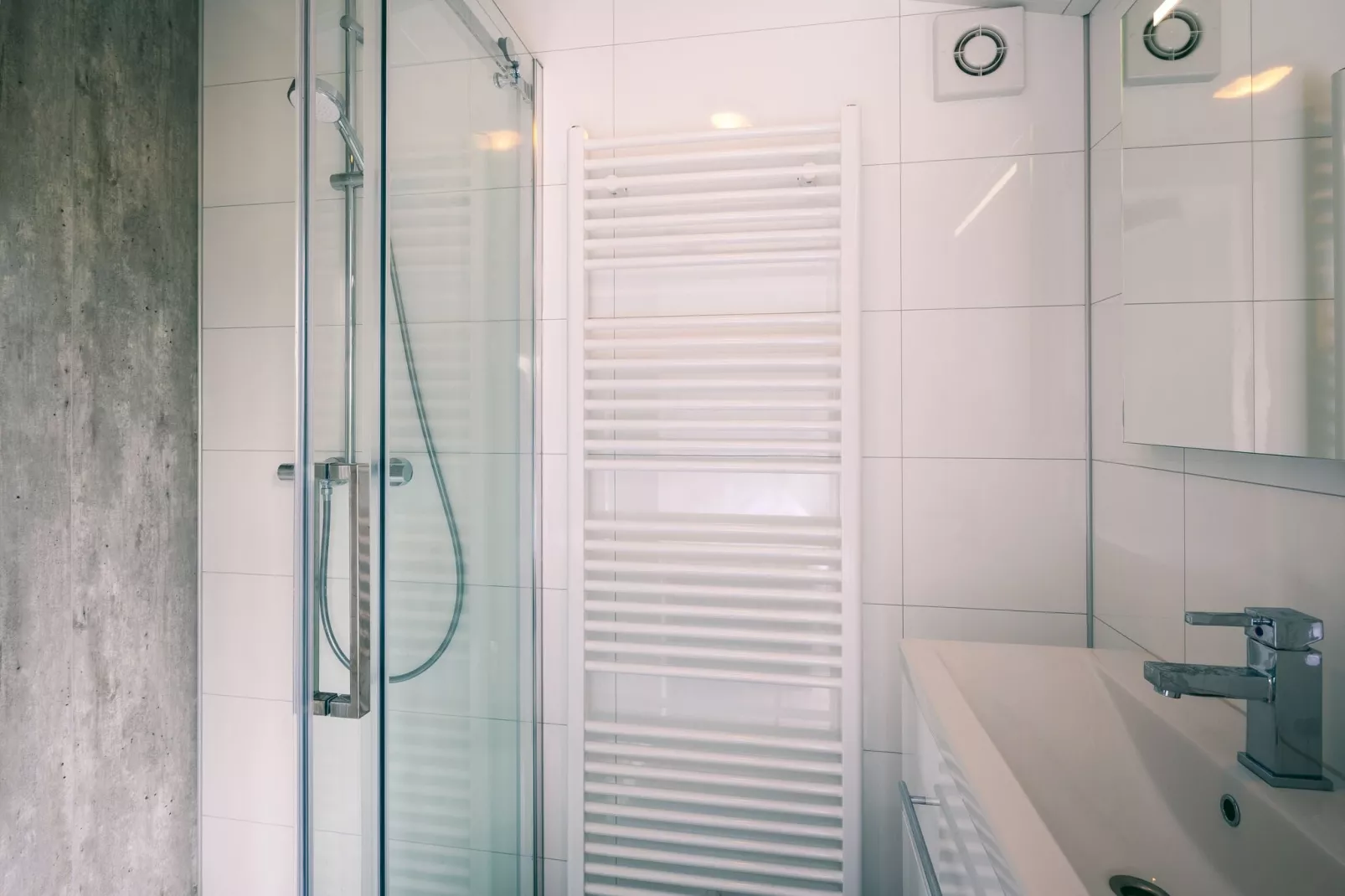 Vakantiepark Zeedijk 4-Bathroom