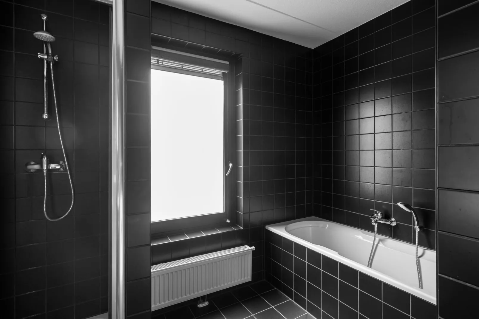 Huize Lewis-Bathroom