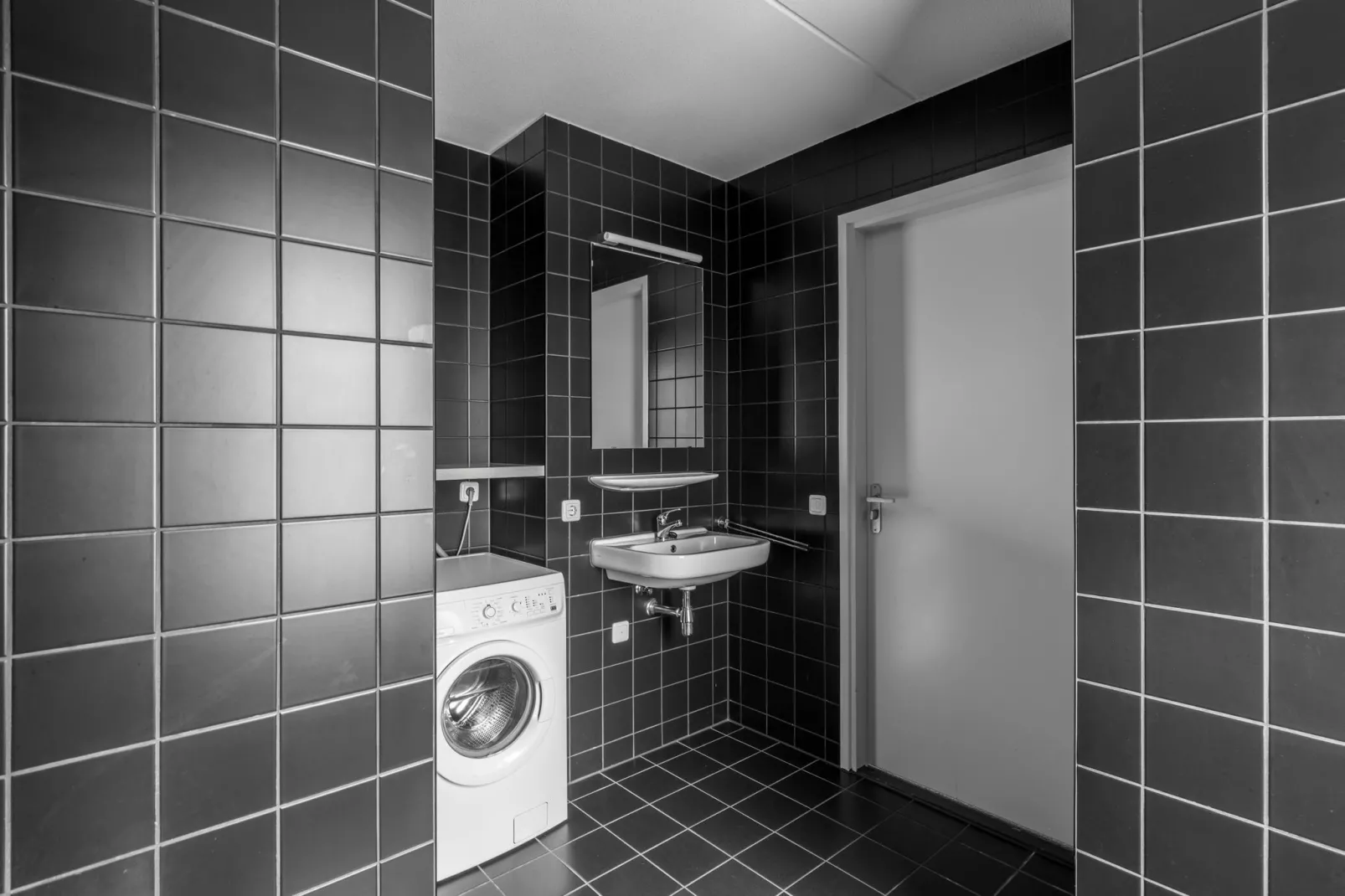 Huize Lewis-Bathroom