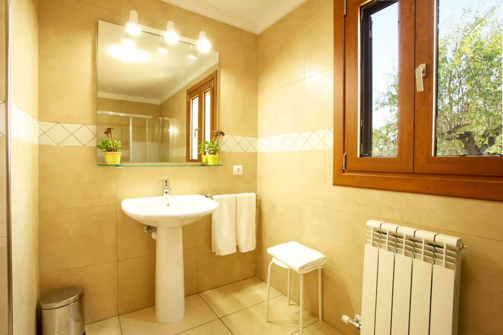 Sastre Blanquer-Bathroom