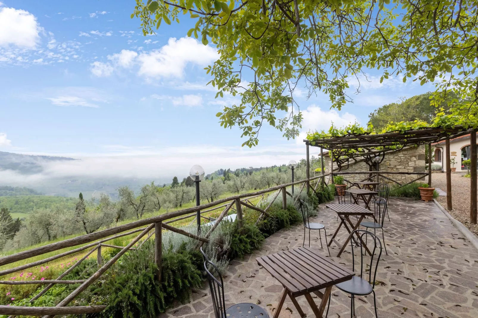 Il Ciliegio-Terrace balcony