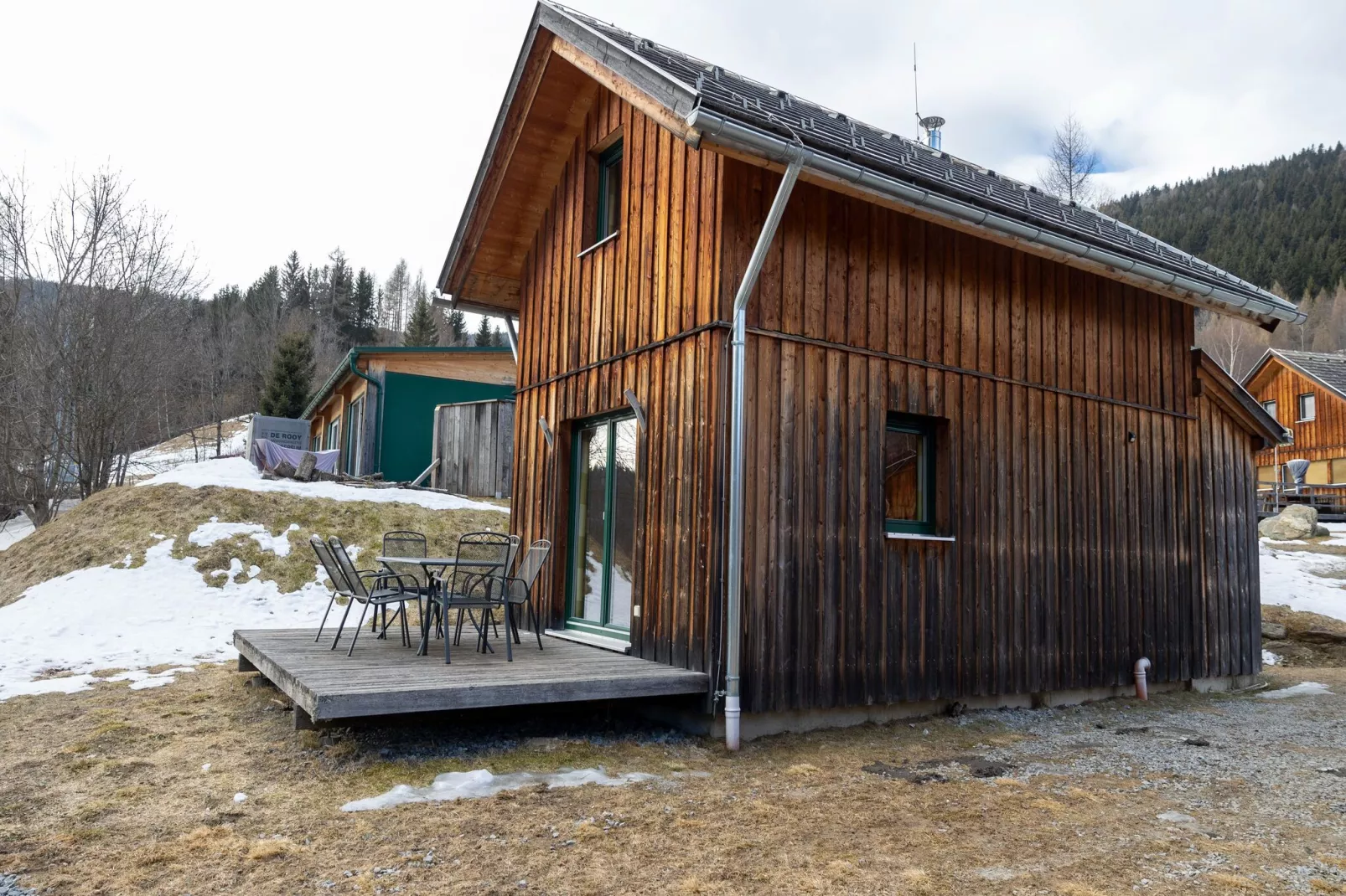 Chalet Pakenham-Exterior summer