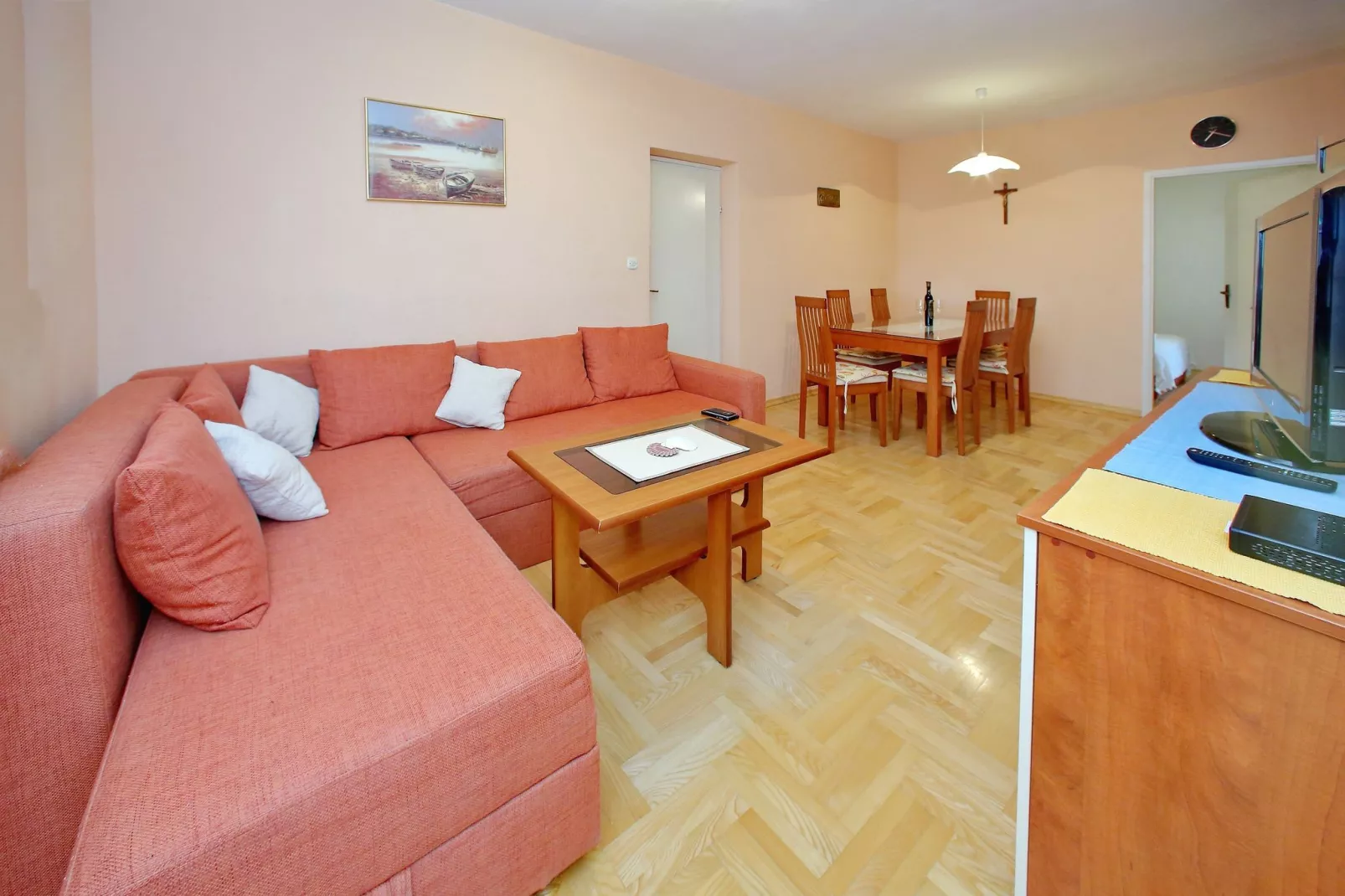 Holiday home Nekic-Living room