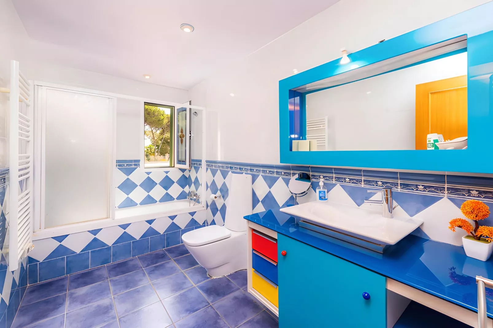Villa Malen's Mallorca-Badezimmer