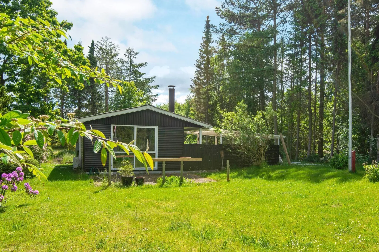 4 person holiday home in Glesborg-By Traum
