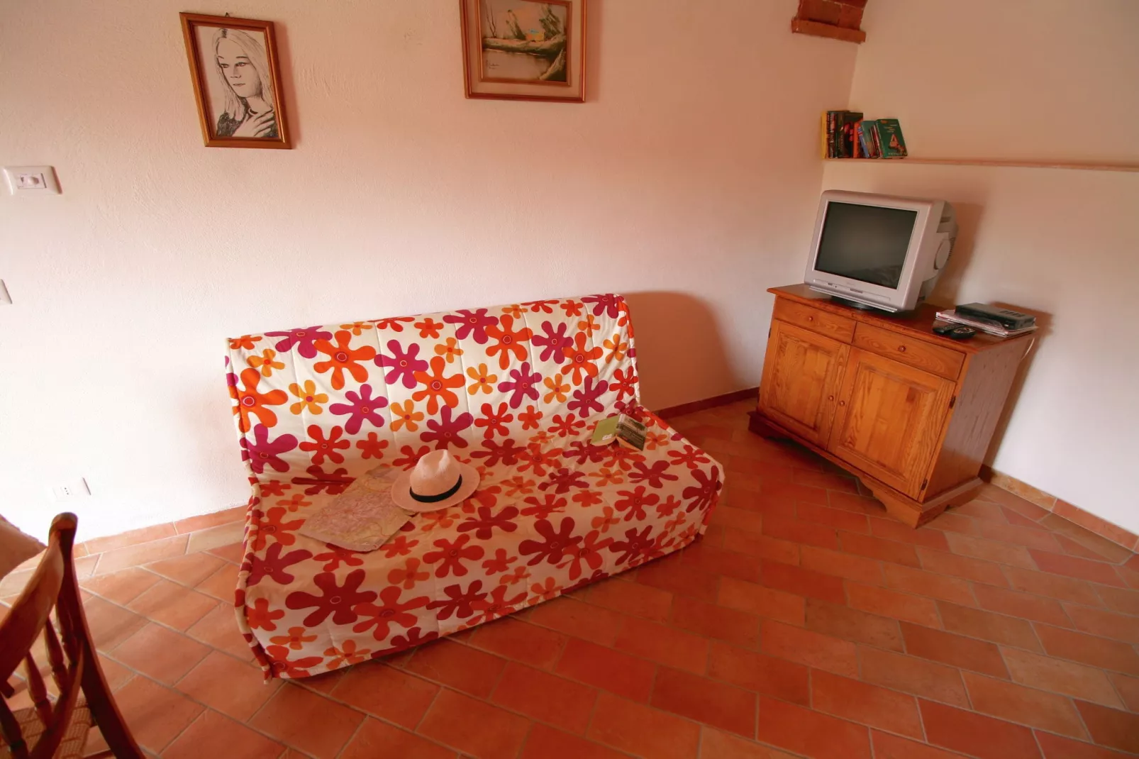 Terra-Living room