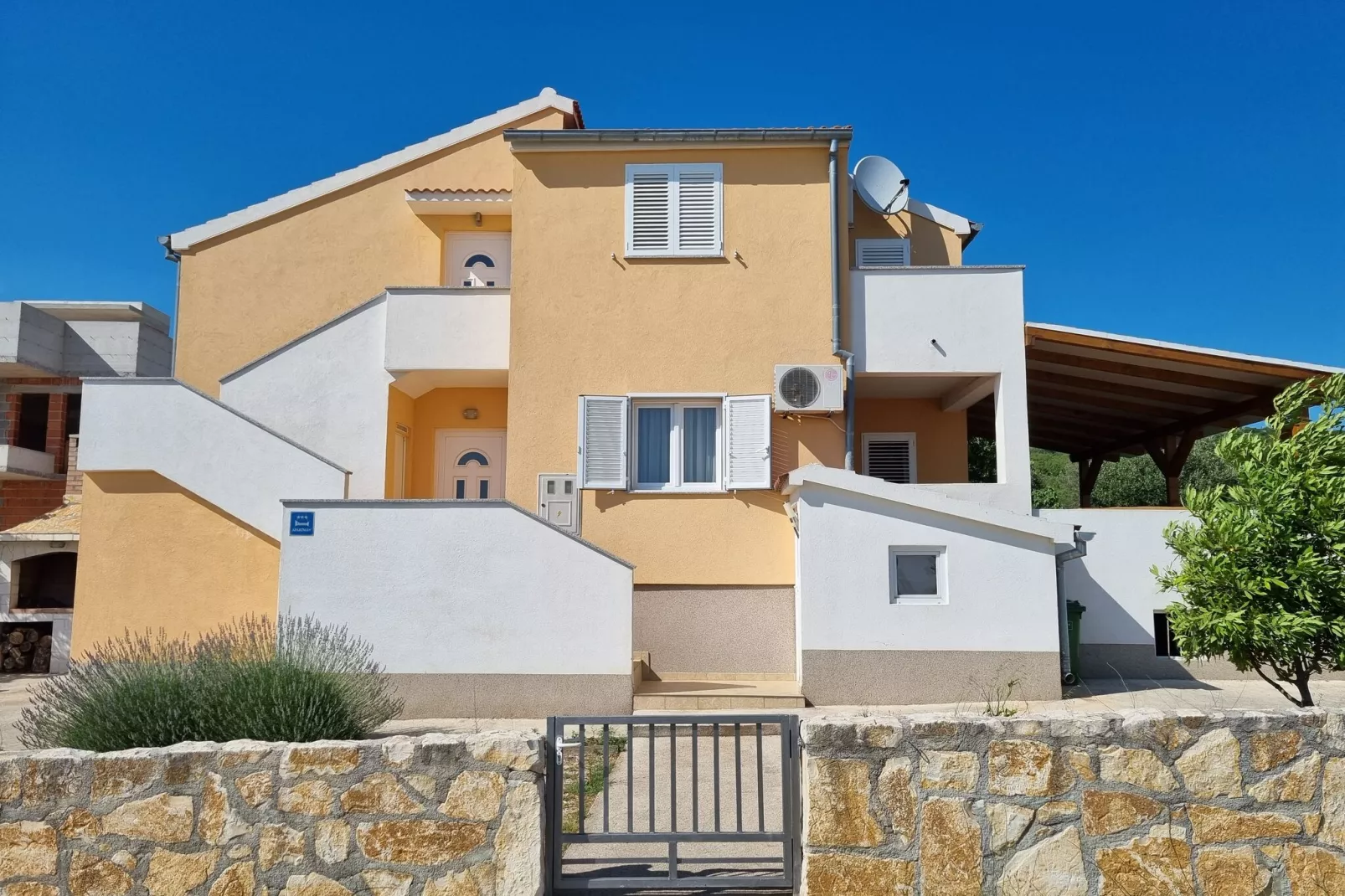 Holiday home Nekic-Exterior summer