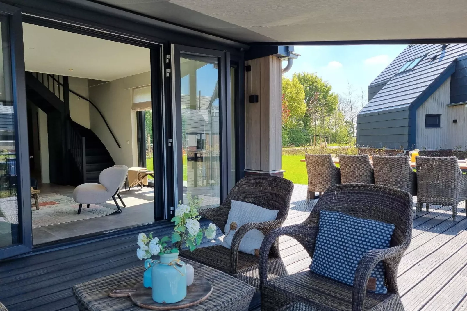 Watervilla Seis-Terrace balcony