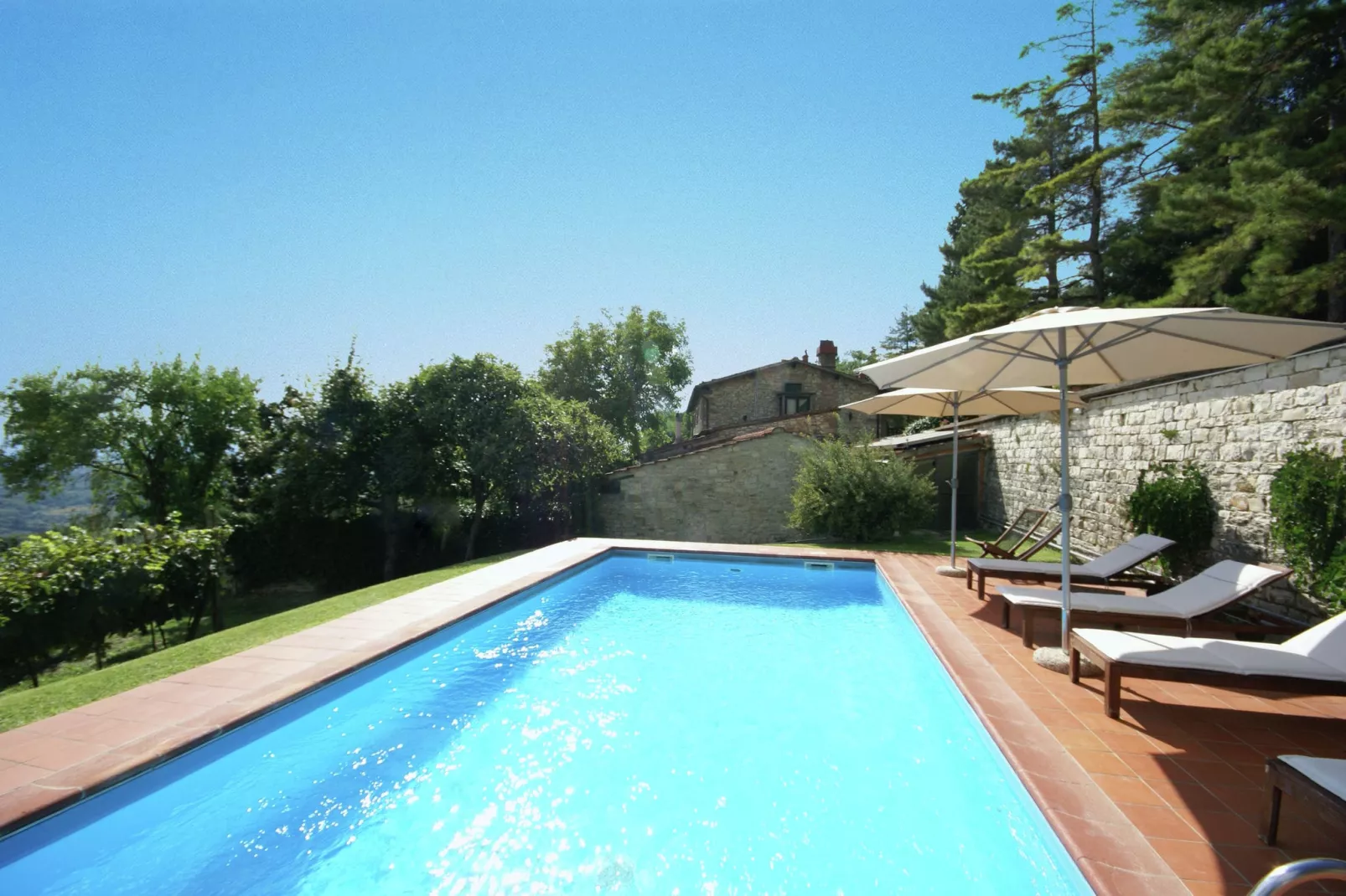 Noce-Exterior summer