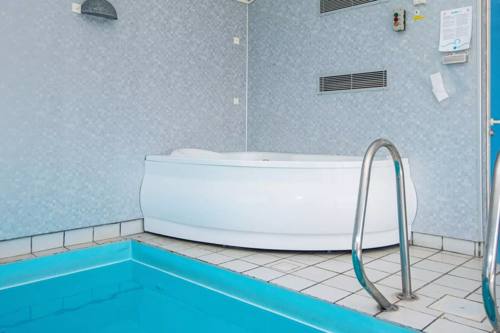 12 person holiday home in Ringkøbing-Spa