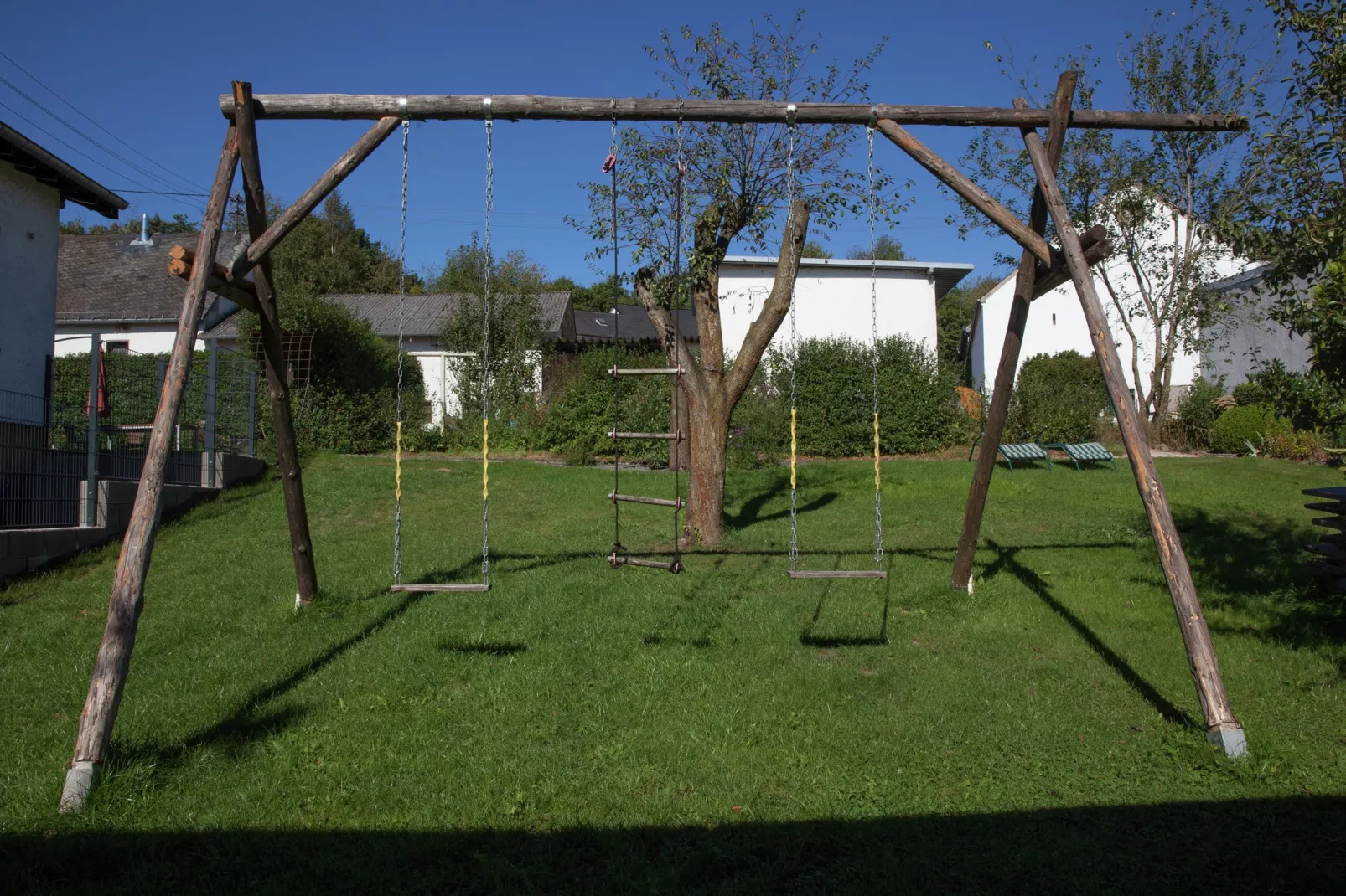 Haus Heinen-Gardens summer