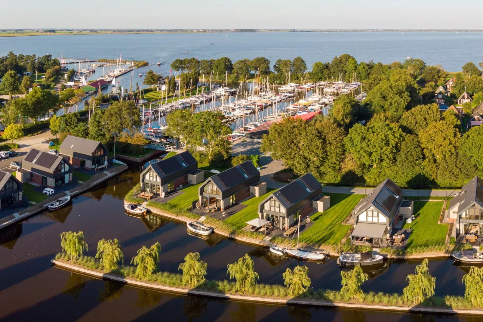 Watervilla Seis-Areas summer 1km
