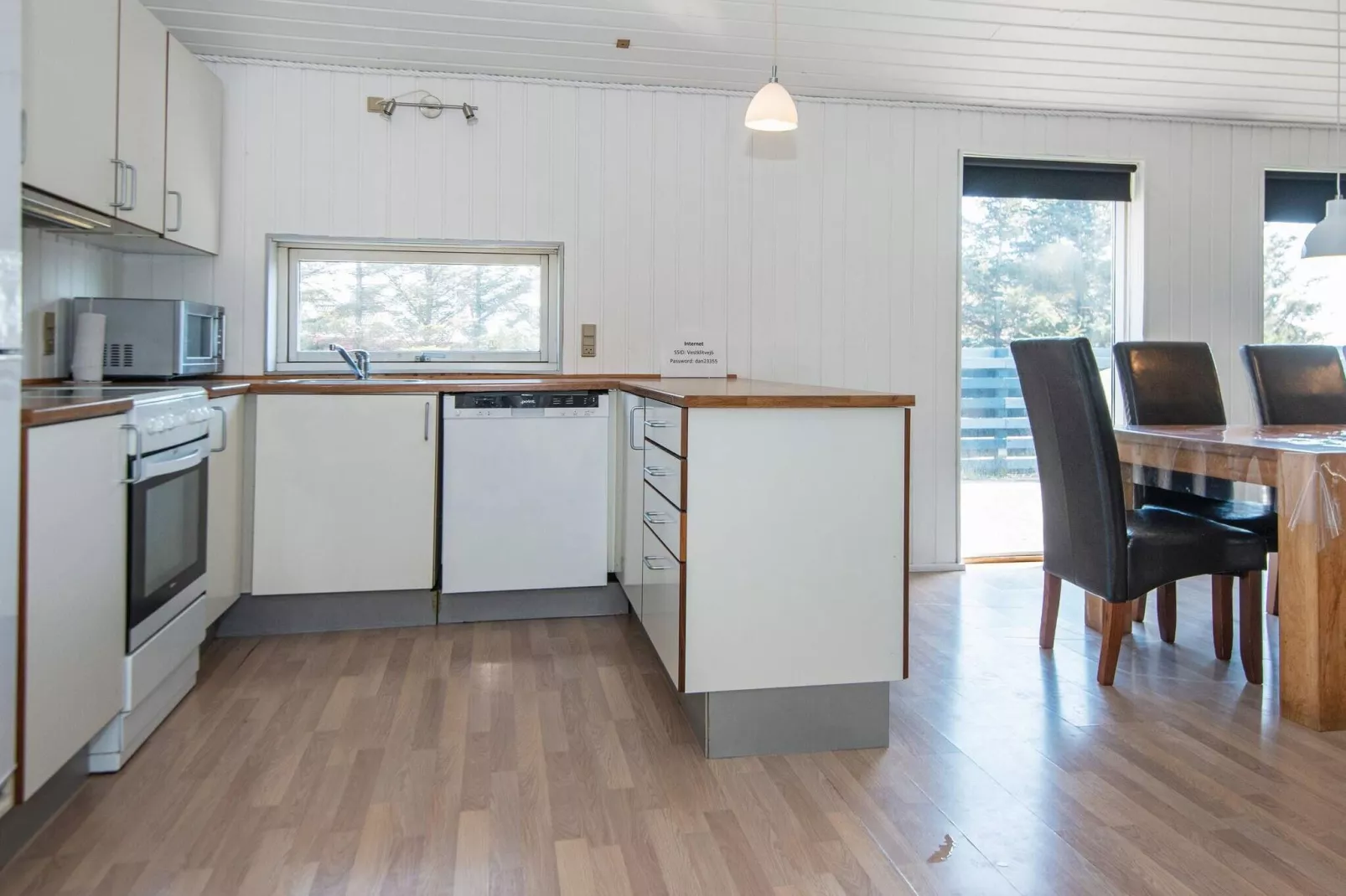 12 person holiday home in Ringkøbing-Indoor