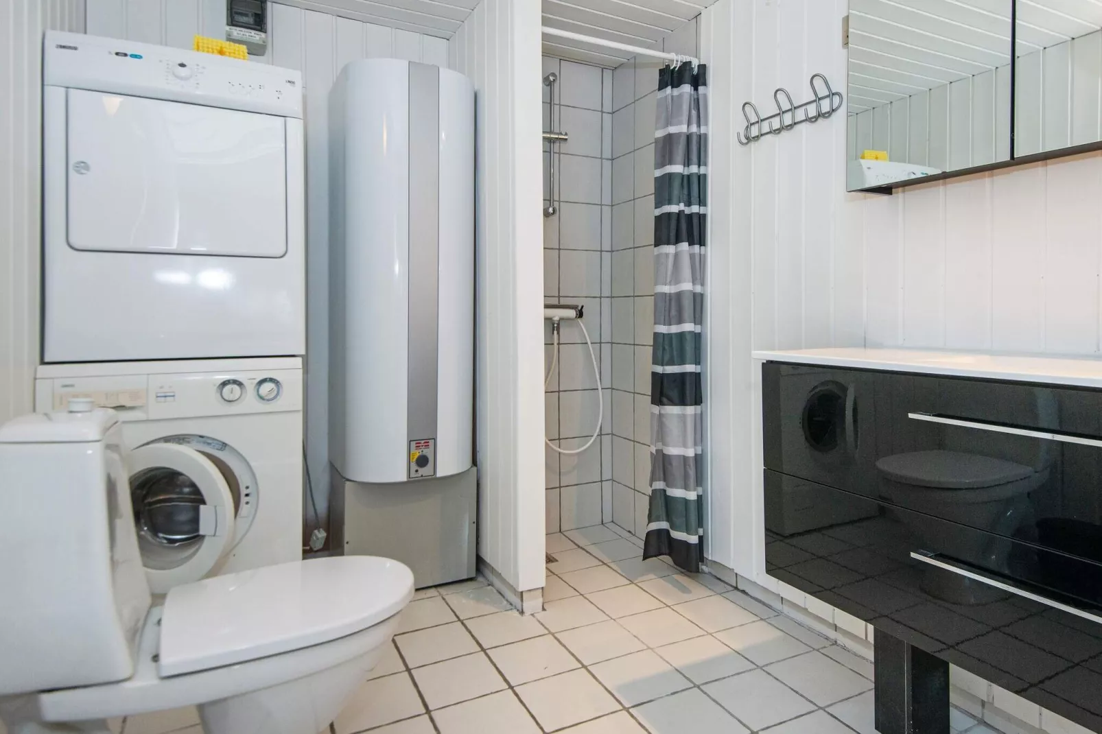12 person holiday home in Ringkøbing-Indoor