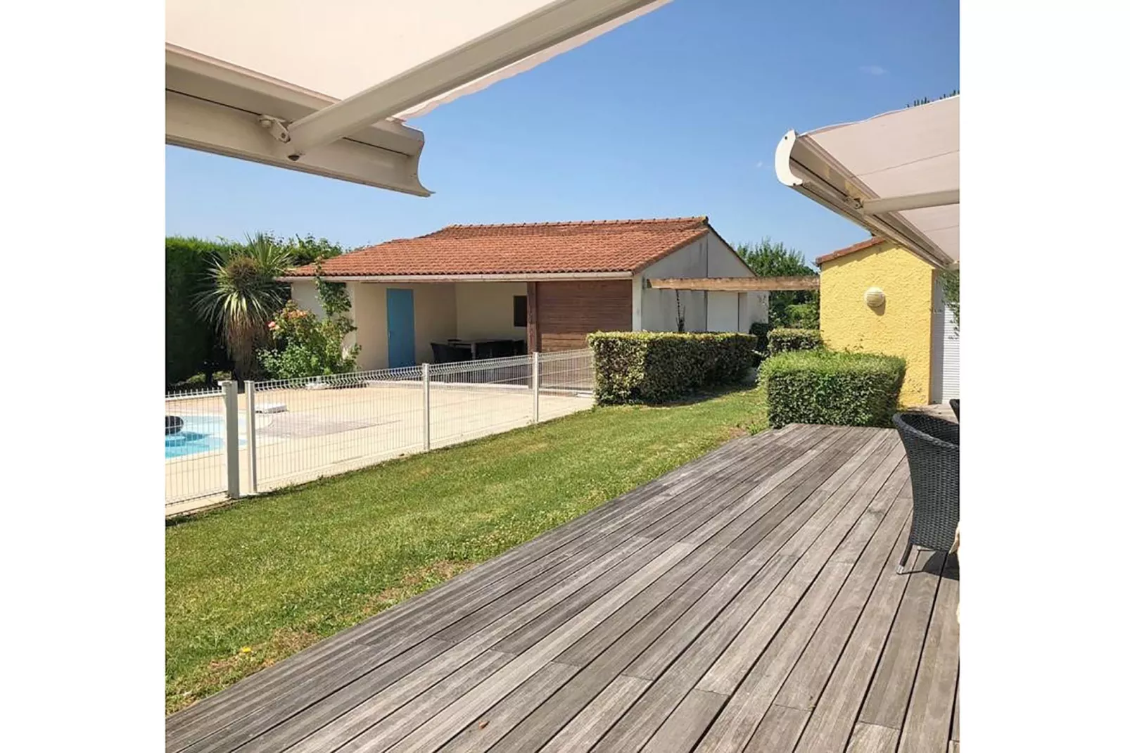 Villa Petite Champagne-Terrace balcony