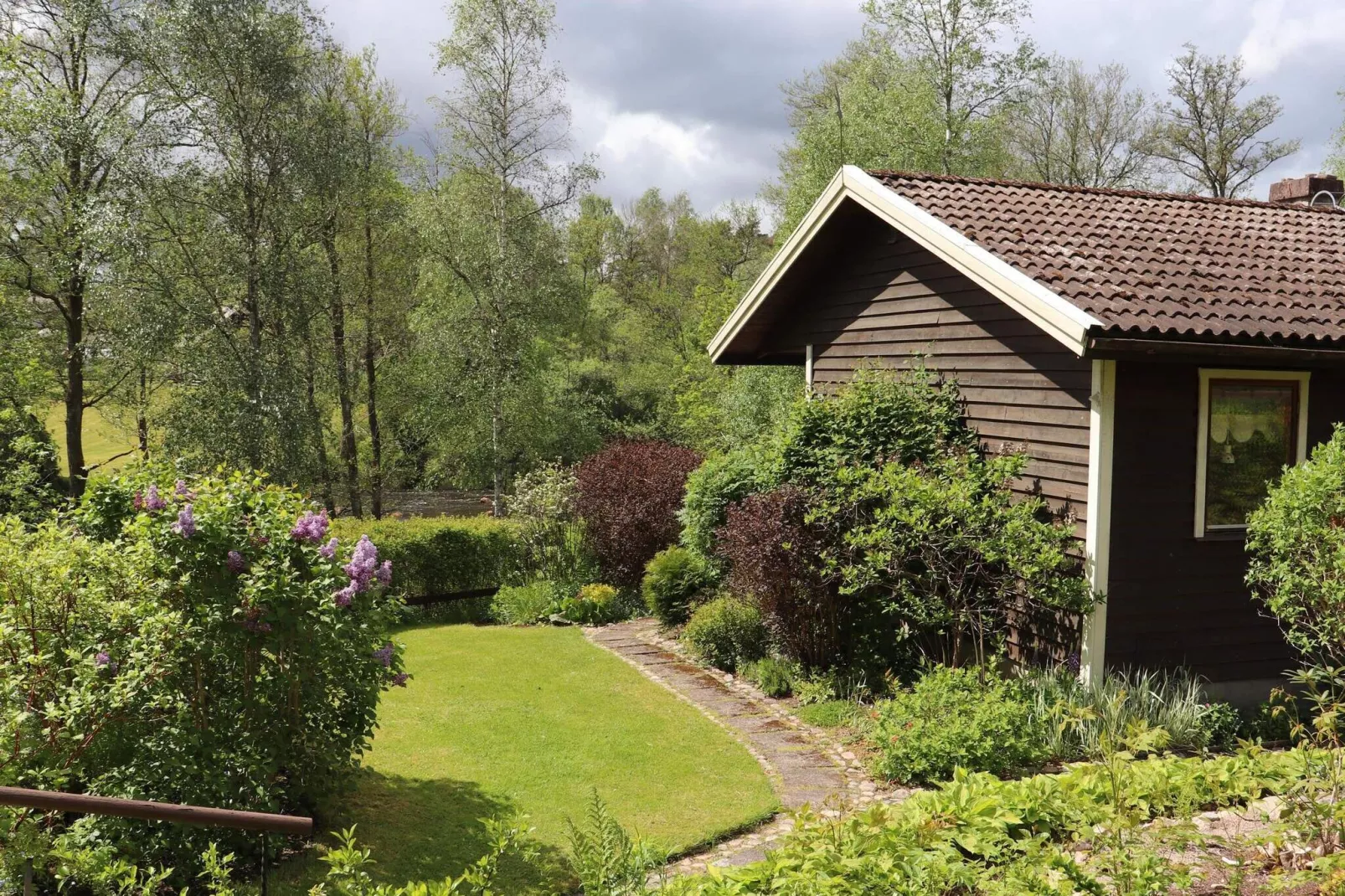 5 person holiday home in KNÄRED-By Traum