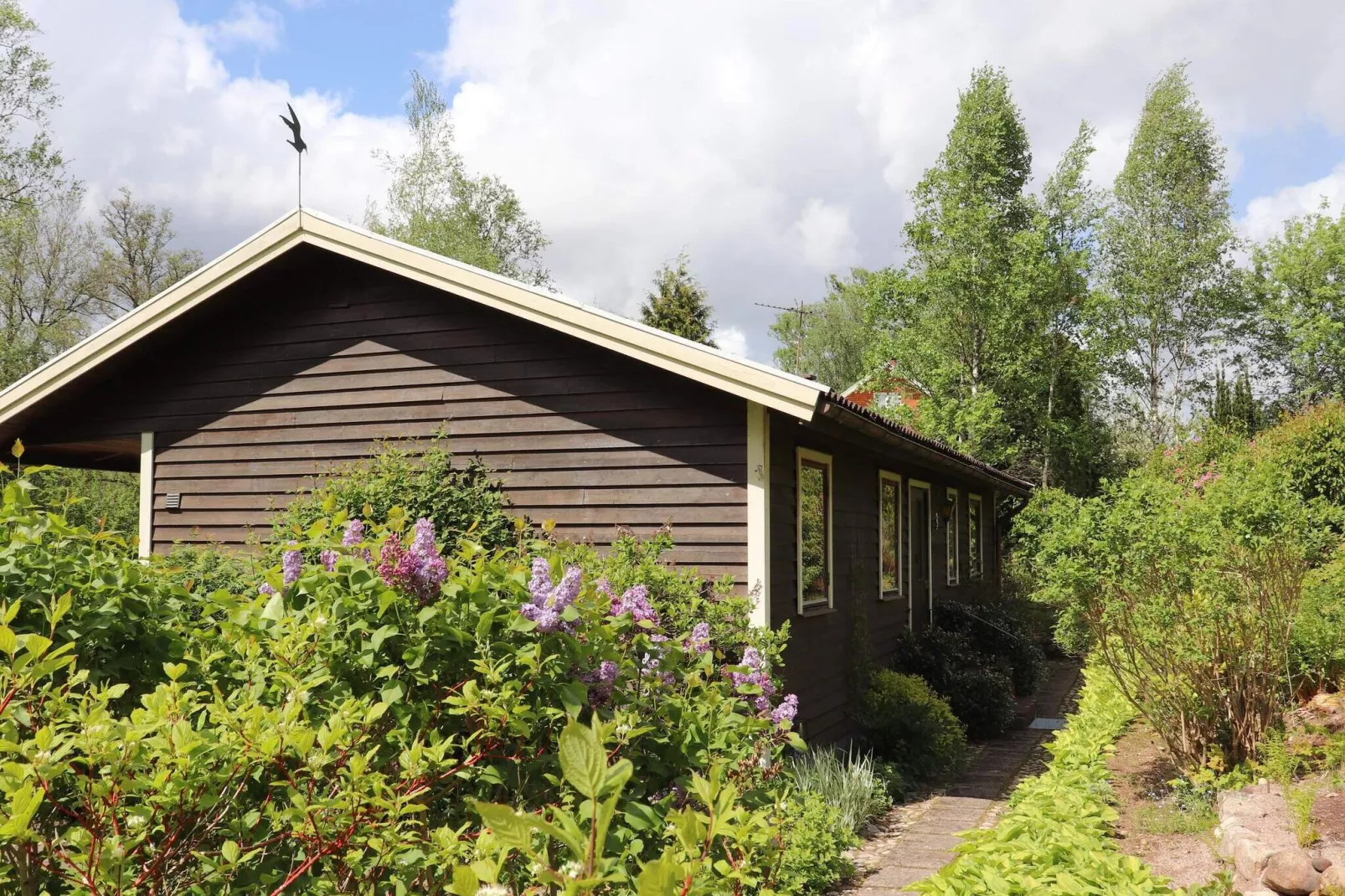 5 person holiday home in KNÄRED-By Traum