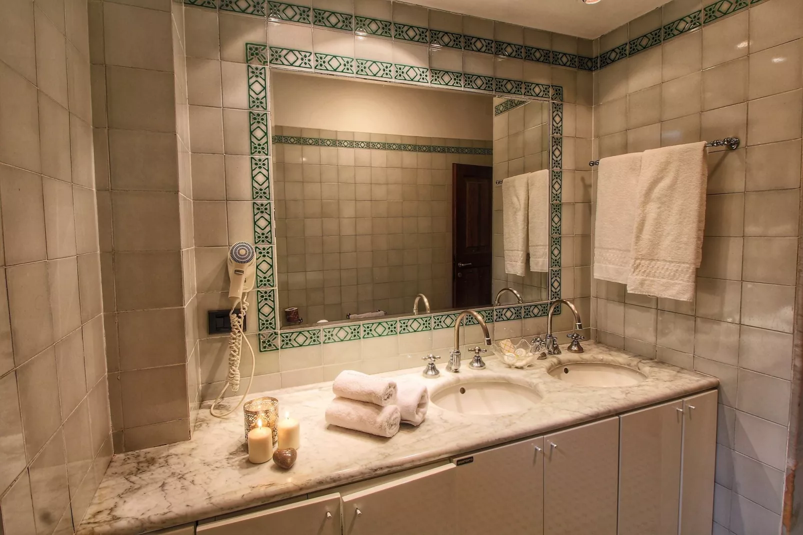 Oliveta-Bathroom
