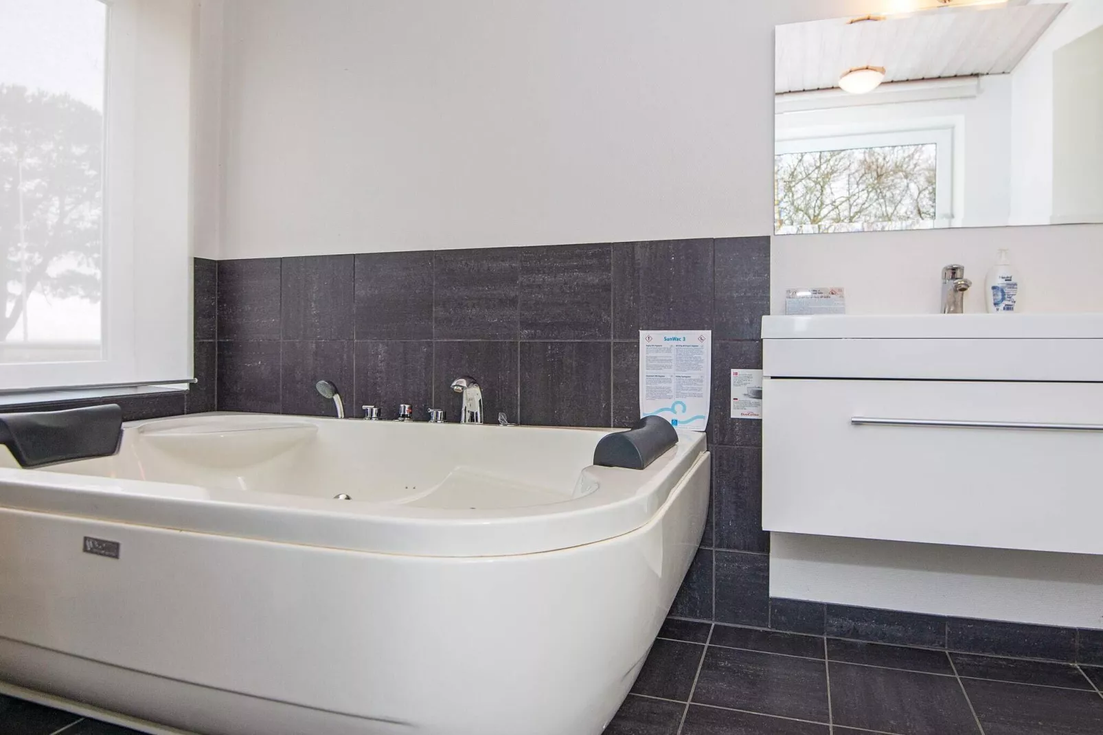 10 person holiday home in Rømø-By Traum-Spa