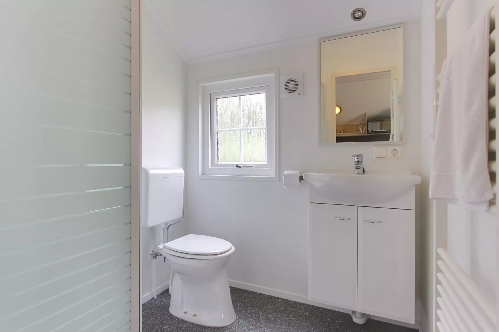 Resort De Utrechtse Heuvelrug 4-Bathroom