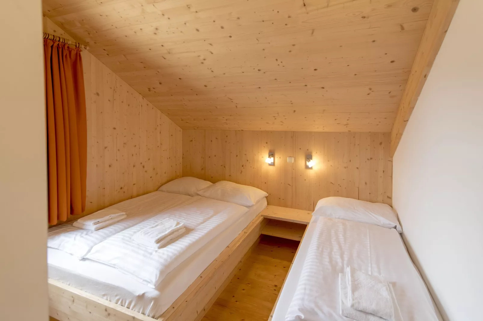 Kreischberg Chalets 49b-Bedroom