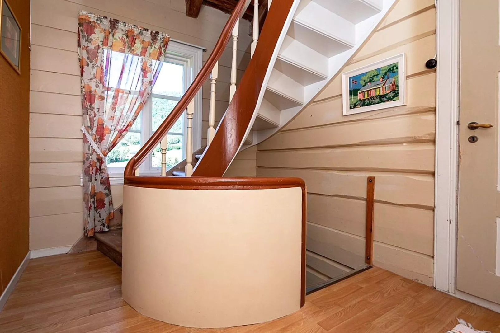56677 NIKLAGARDEN-Indoor