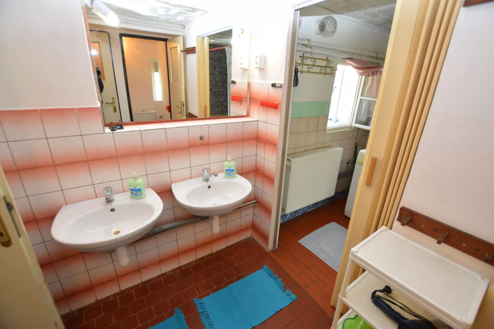 Katerina-Bathroom