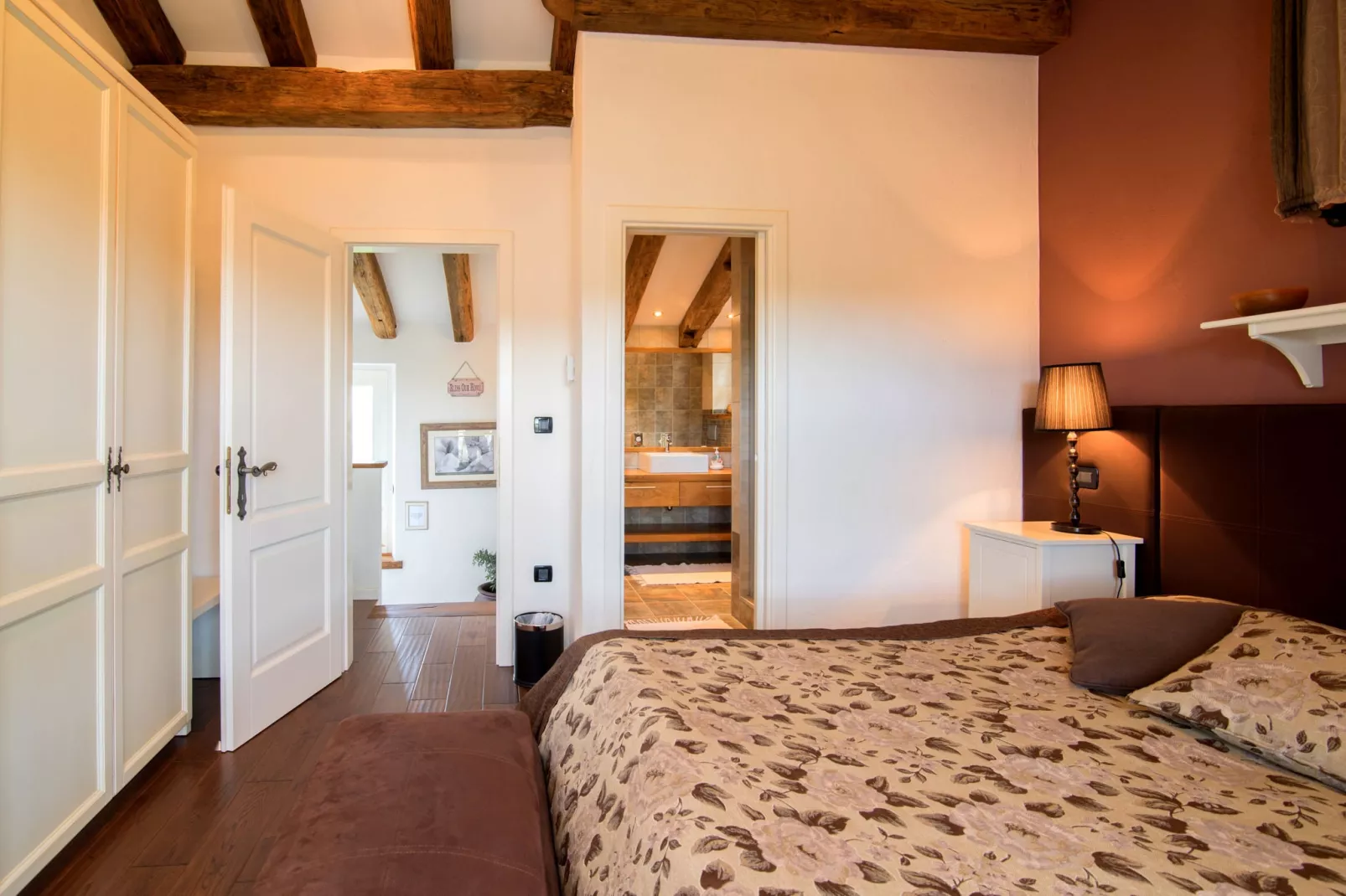 Villa Experience-Bedroom