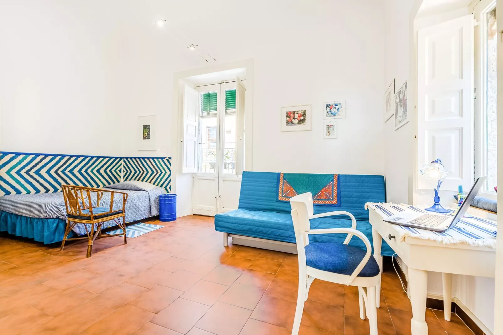 BLUE SANTA TECLA-Chambre
