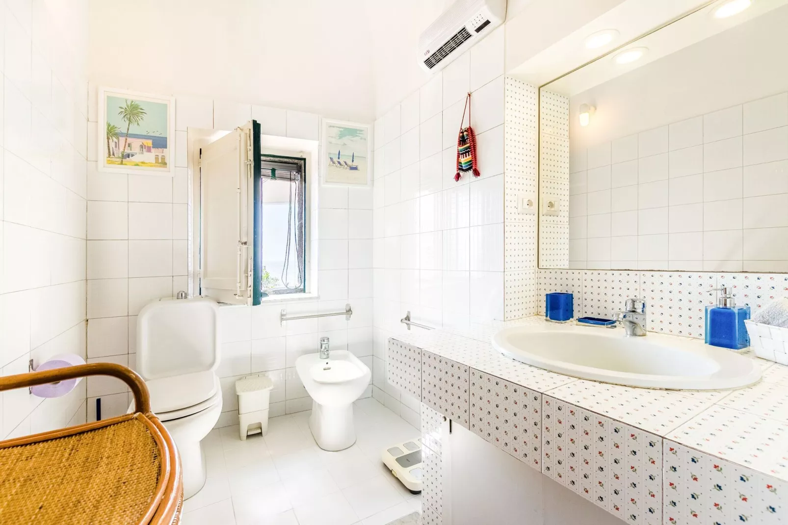 BLUE SANTA TECLA-Salle de bain