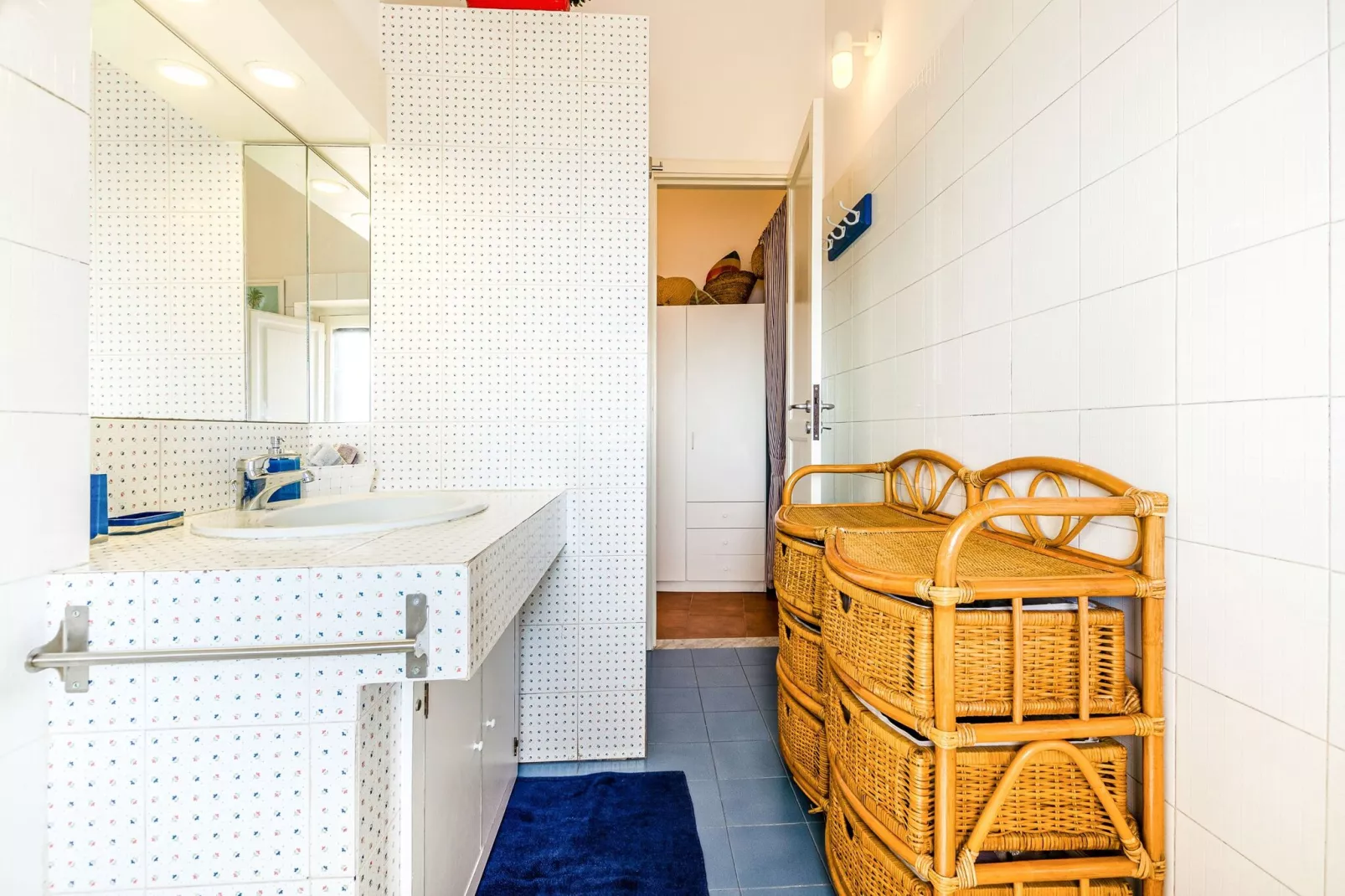 BLUE SANTA TECLA-Salle de bain