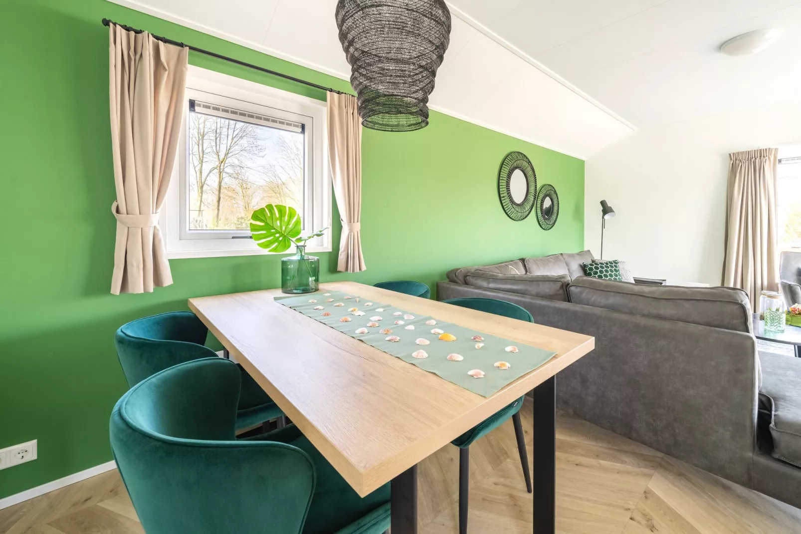 Resort aan de Maas 2-Esszimmer