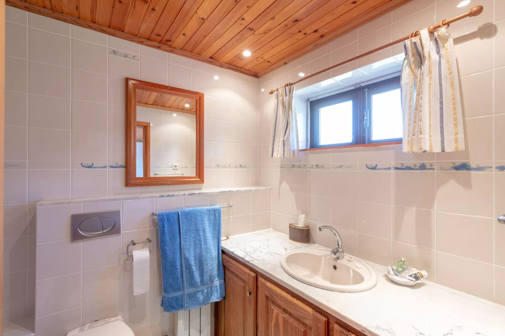 Quinta do Fim-Bathroom