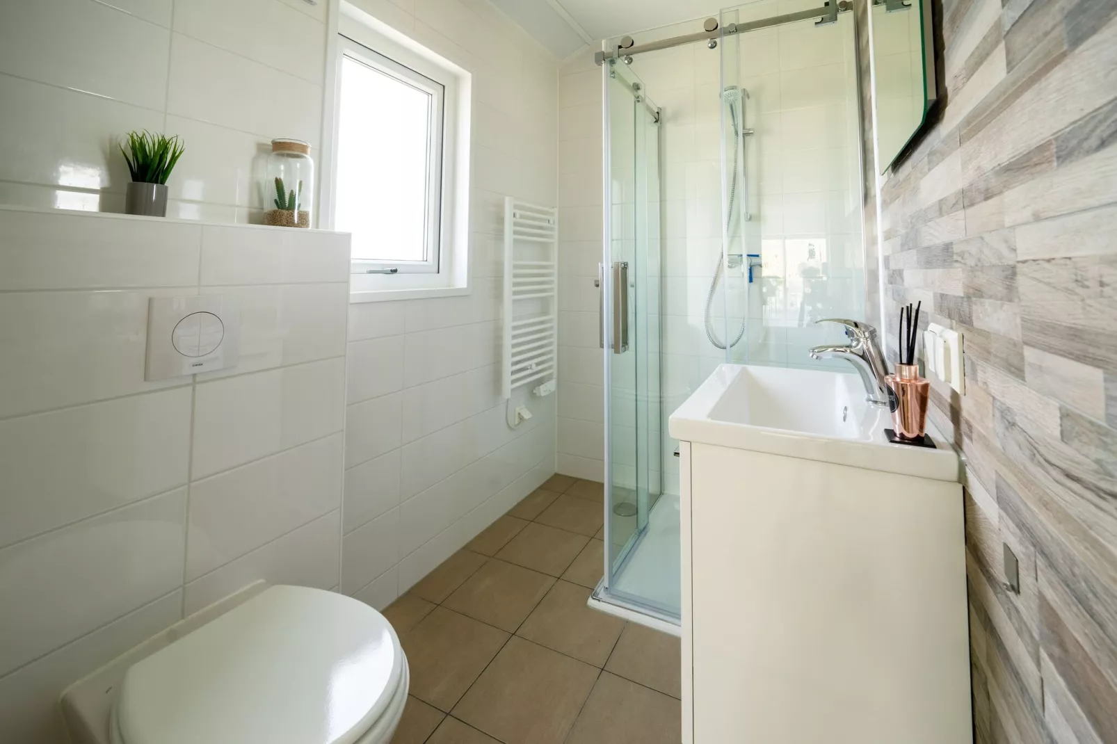 Resort aan de Maas 2-Badezimmer