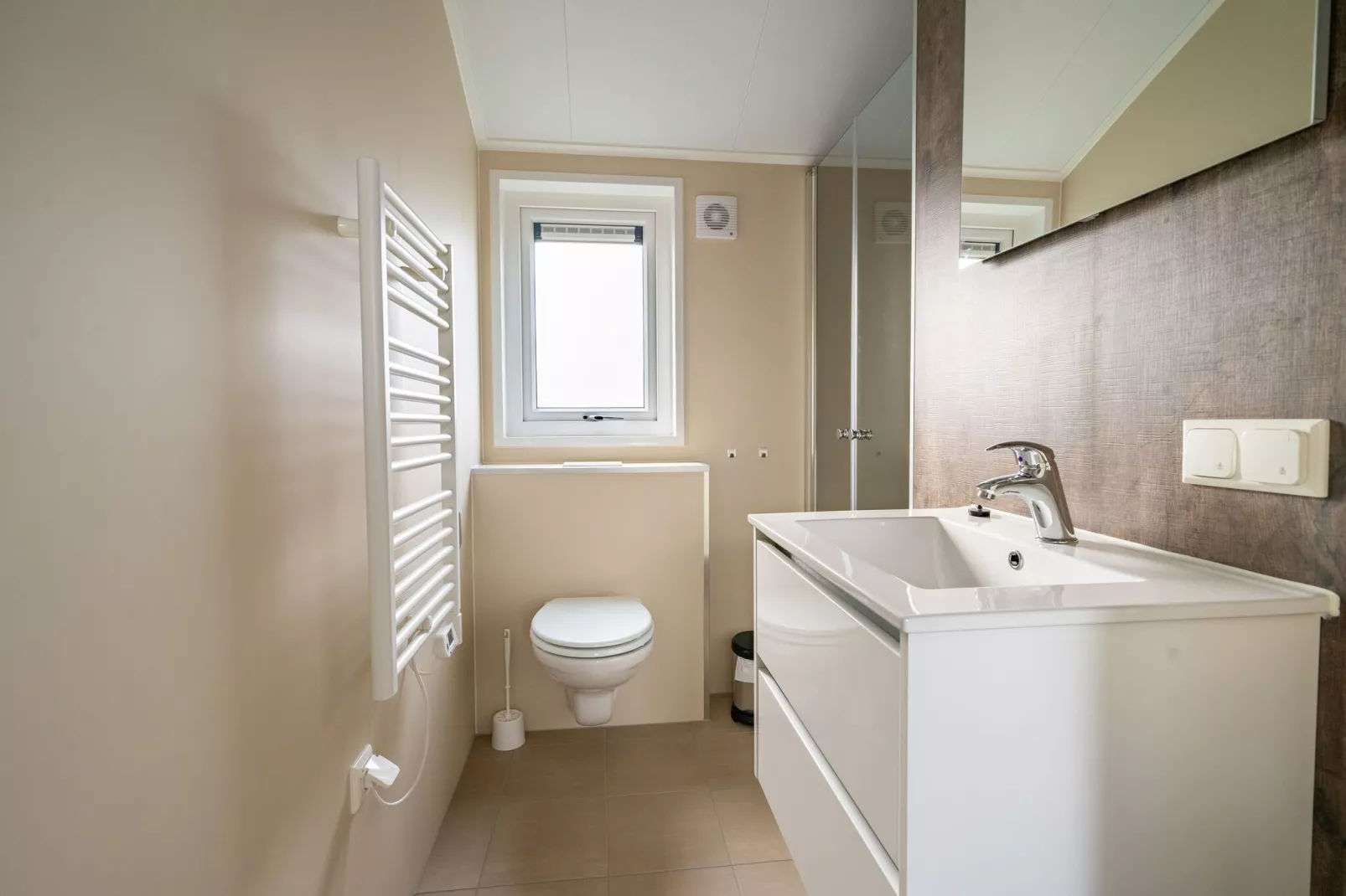 Resort aan de Maas 2-Badezimmer