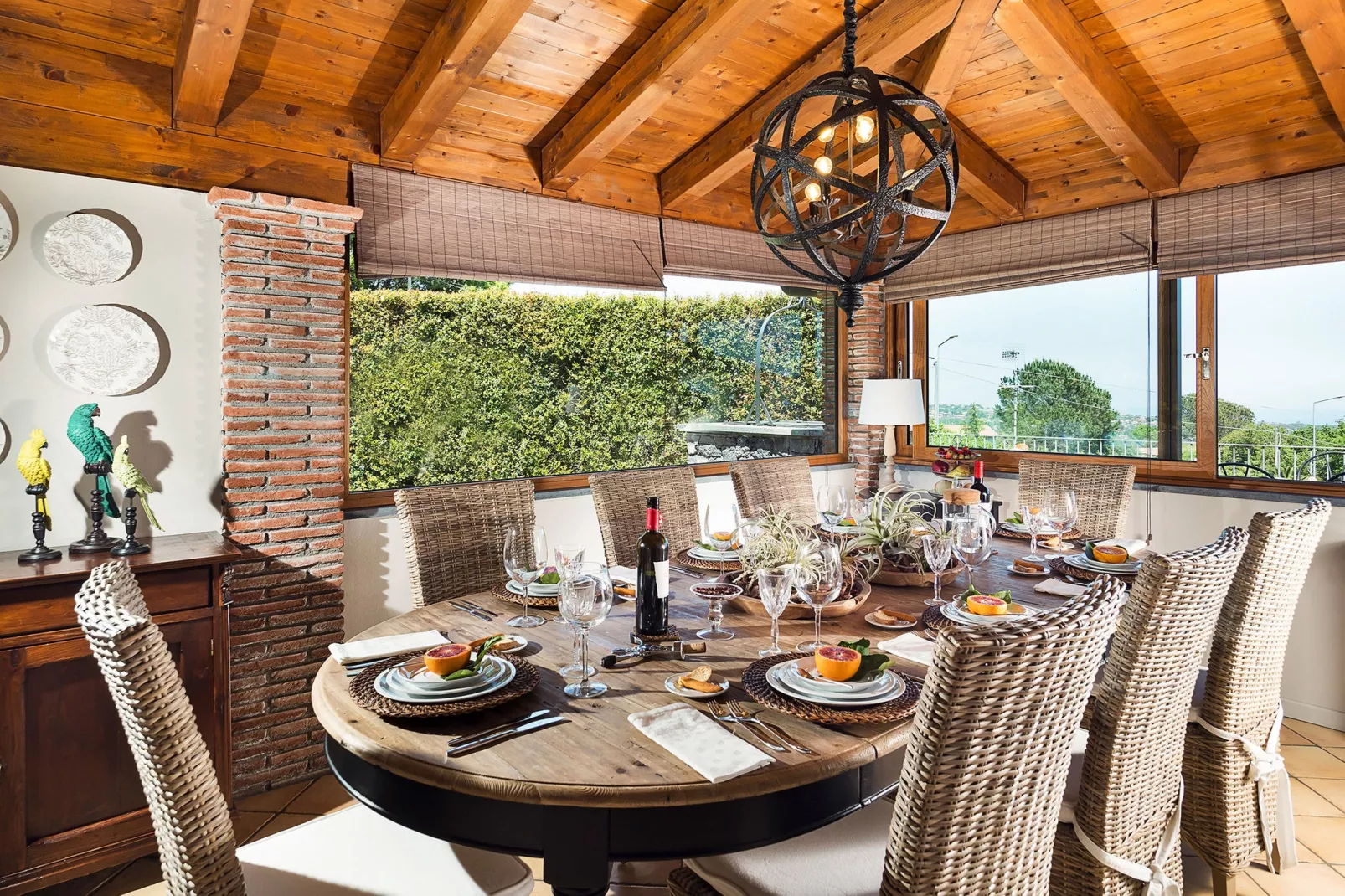 Viagrande-Dining room