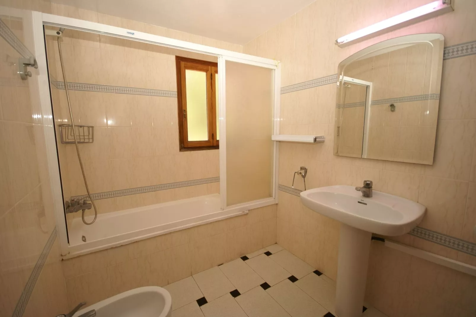 Apartamento Pals Mar-Bathroom